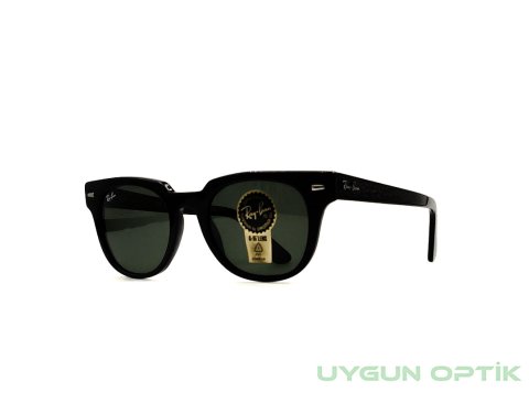 Ray-Ban