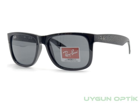 Ray-Ban