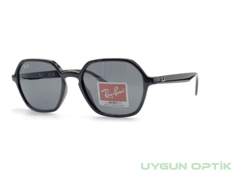 Ray-Ban